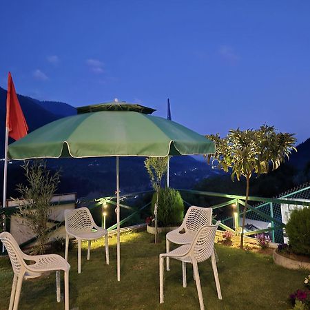 Cliff Cottage Pahalgam, Kashmir Batakut Bagian luar foto