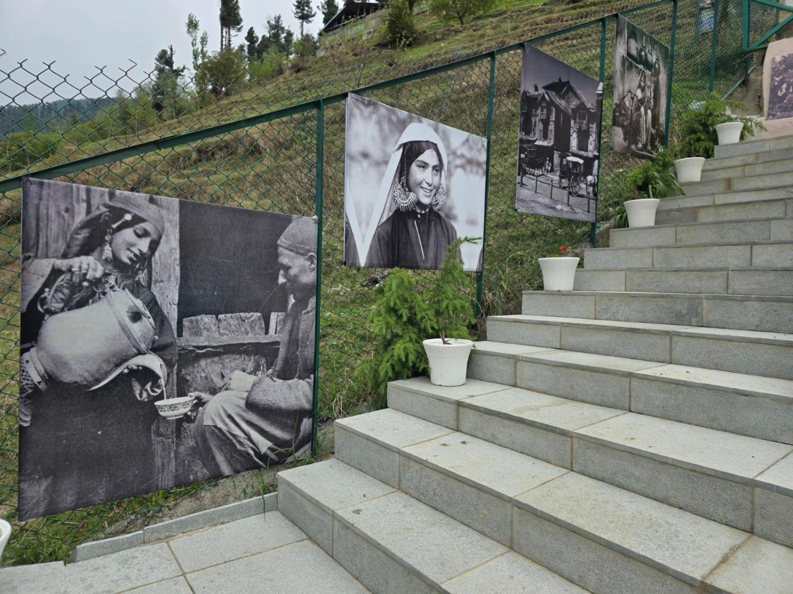 Cliff Cottage Pahalgam, Kashmir Batakut Bagian luar foto