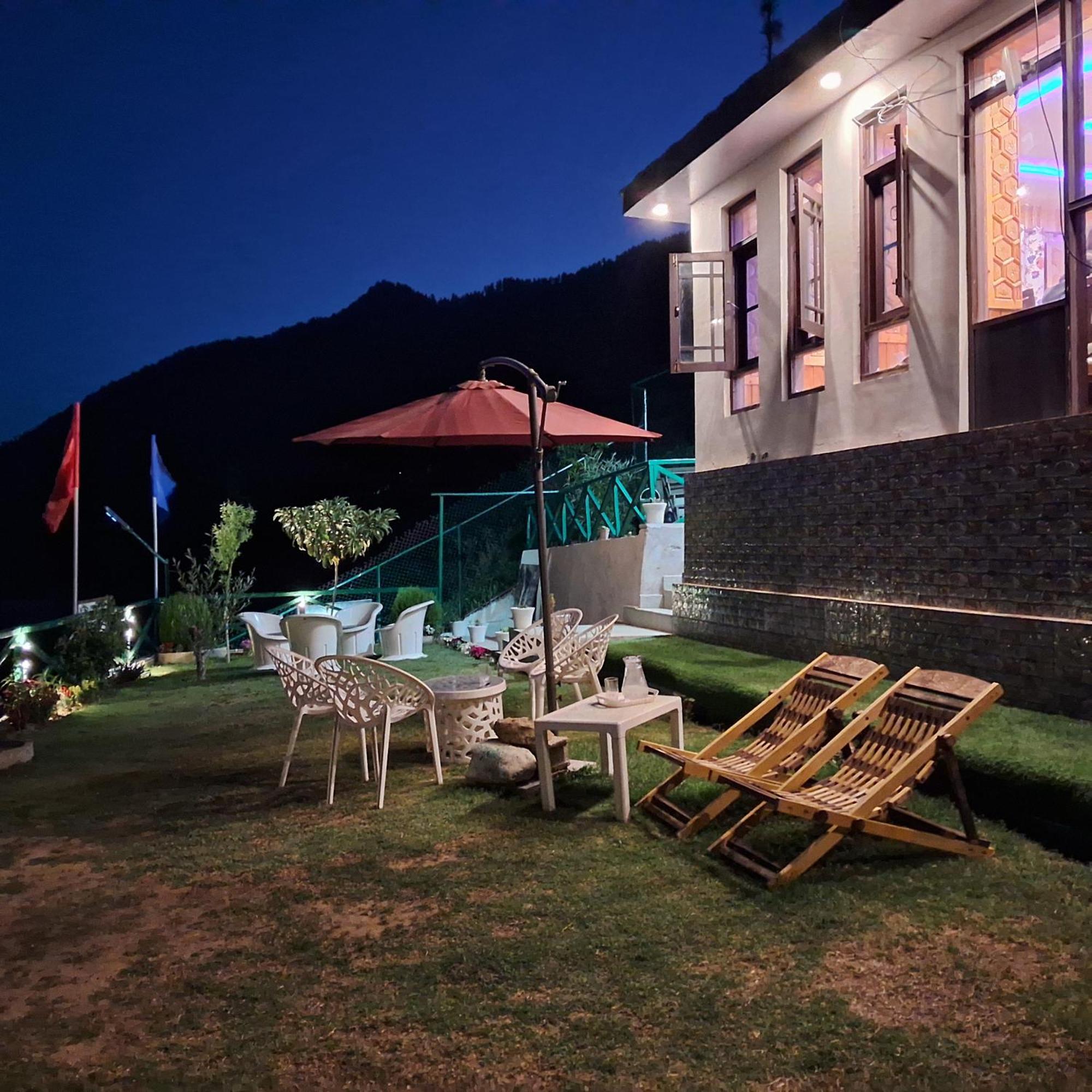 Cliff Cottage Pahalgam, Kashmir Batakut Bagian luar foto
