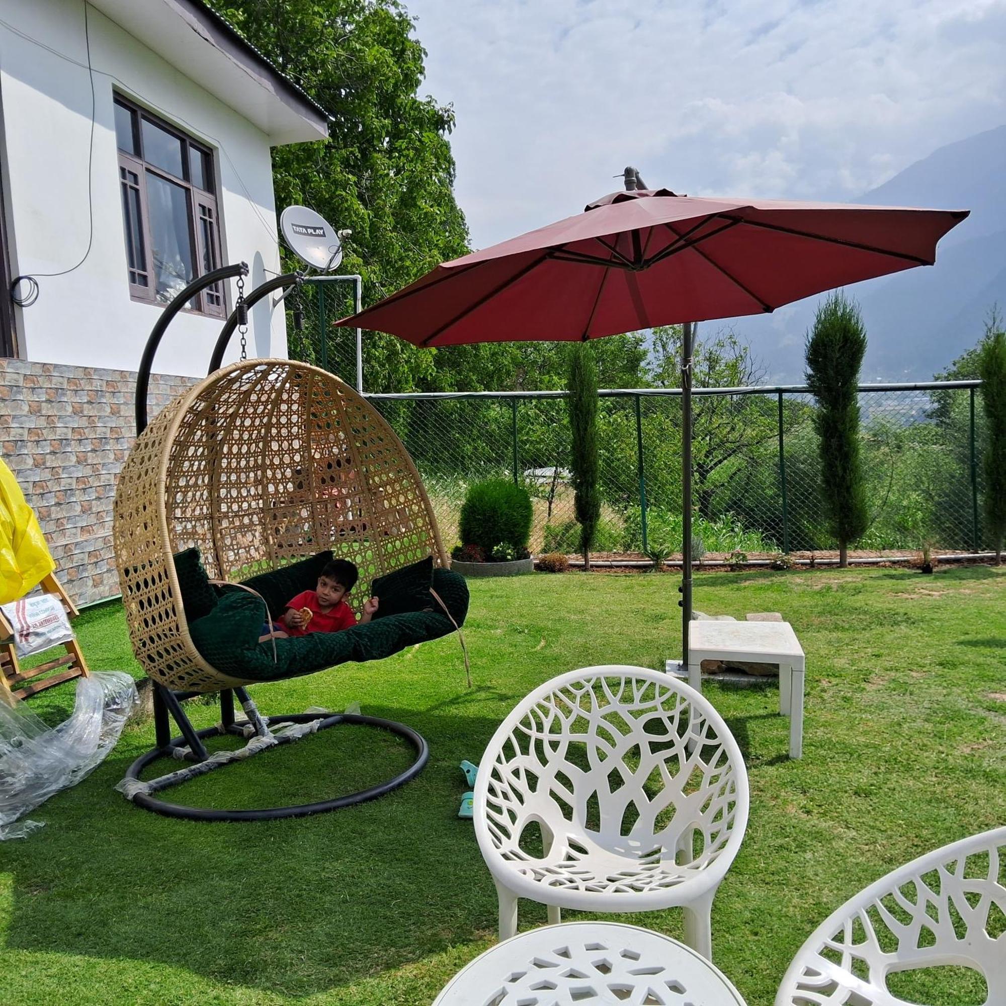 Cliff Cottage Pahalgam, Kashmir Batakut Bagian luar foto