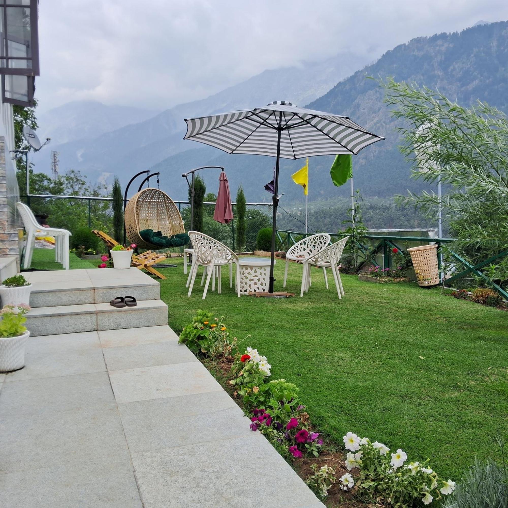 Cliff Cottage Pahalgam, Kashmir Batakut Bagian luar foto